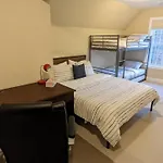 Luxury 4 Bedroom House In Pocono Mountains In Golf Course Near Lake