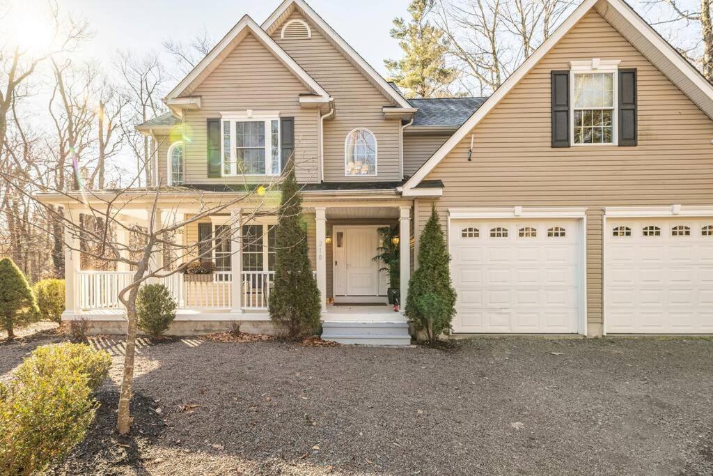 Сasa de vacaciones Luxury 4 Bedroom House In Pocono Mountains In Golf Course Near