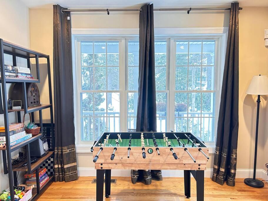 Luxury 4 Bedroom House In Pocono Mountains In Golf Course Near