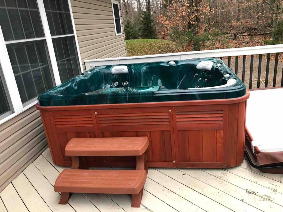 Сasa de vacaciones Luxury 4 Bedroom House In Pocono Mountains In Golf Course Near Tobyhanna